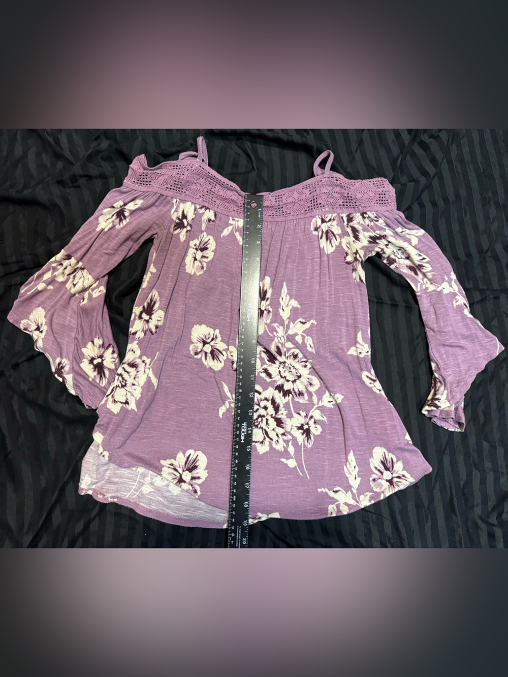 Aeropostale Purple Floral Peasant Top Women’s Medium Long Sleeve